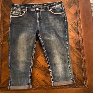 NWOT Size:16 Jean capris